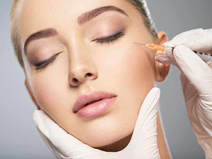 ヒアルロン酸注射で顎・輪郭を形成！美容外科での注入の効果は？