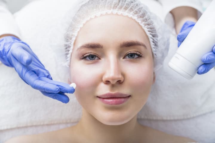【根本治療】幹細胞治療はなぜ美容にいいの？他の美容医療との違いは？